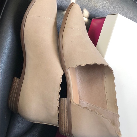 So slip on shoes NWT - Picture 3 of 5